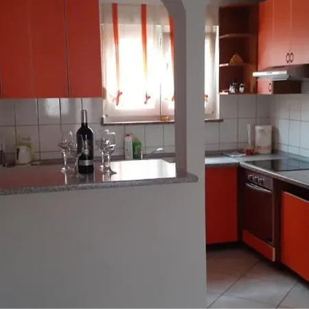 Senoina Ulica 36 Jm * Pula