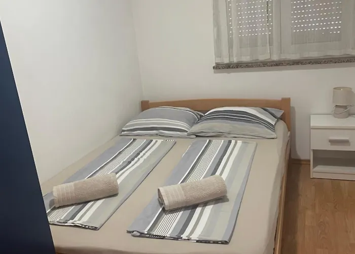 Senoina Ulica 36 Jm Apartmán Pula