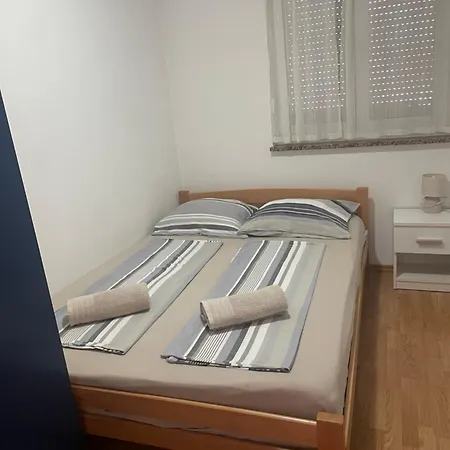 Senoina Ulica 36 Jm Апартаменти Пула