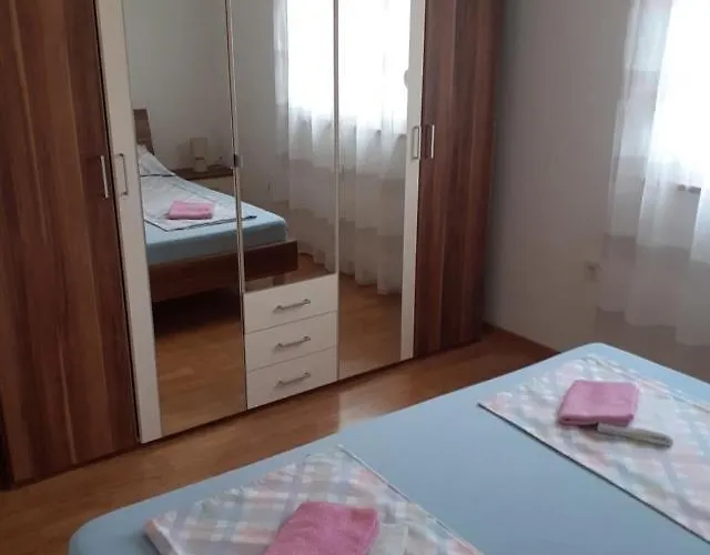 Senoina Ulica 36 Jm